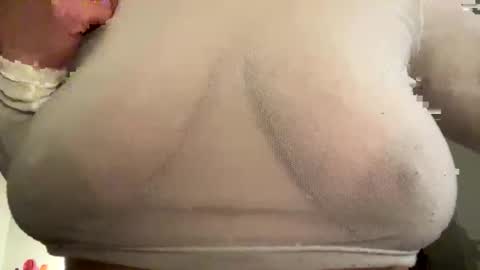 lustytits85 online show from February 10, 2026, 11:58 am