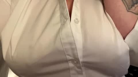 lustytits85 online show from March 20, 2026, 1:05 pm