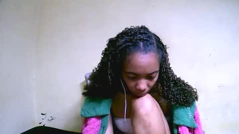 lutchia online show from September 25, 2025, 9:57 am