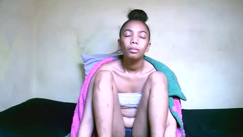 lutchia online show from September 28, 2025, 11:54 pm