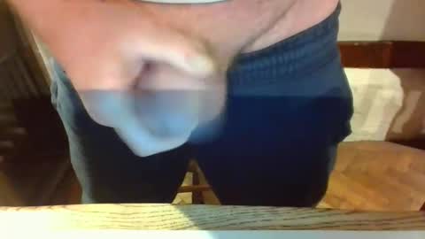 Snapshot of luvcamgirlz chatting on October 24, 2025, 10:06 pm luvcamgirlz online show from October 24, 2025, 10:06 pm