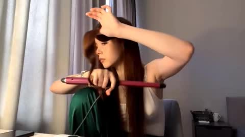 Snapshot of luveniamaurey chatting on February 26, 2026, 8:35 am Adele online show from February 26, 2026, 8:35 am