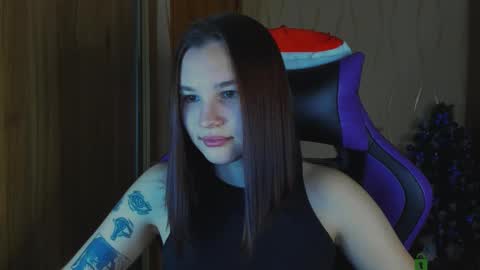 Snapshot of luvmeeow chatting on December 19, 2024, 6:12 am Ann online show from December 19, 2024, 6:12 am