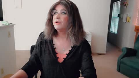 Britney online show from December 14, 2025, 5:40 pm