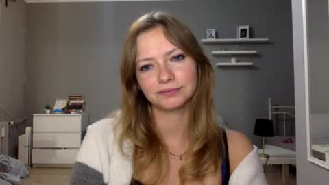 Millie online show from December 18, 2025, 10:16 pm