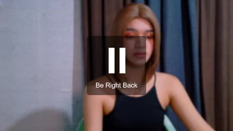 queen lux online show from March 30, 2026, 4:35 am