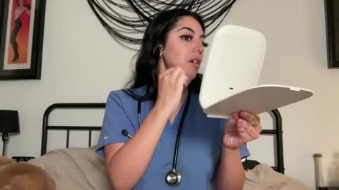 luxcher22 online show from June 3, 2026, 3:31 am