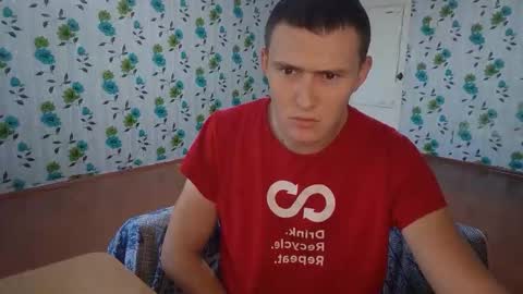 Snapshot of luxeboy_ chatting on September 22, 2025, 8:27 am Mike online show from September 22, 2025, 8:27 am