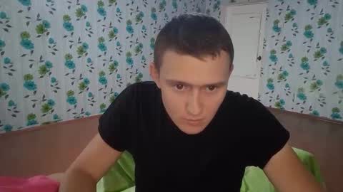 Snapshot of luxeboy_ chatting on September 24, 2025, 8:50 am Mike online show from September 24, 2025, 8:50 am