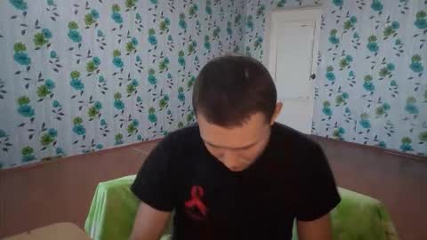 Snapshot of luxeboy_ chatting on September 25, 2025, 9:02 am Mike online show from September 25, 2025, 9:02 am