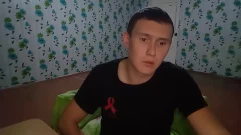 Snapshot of luxeboy_ chatting on September 26, 2025, 9:19 pm Mike online show from September 26, 2025, 9:19 pm