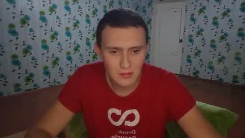 Snapshot of luxeboy_ chatting on October 7, 2025, 6:49 pm Mike online show from October 7, 2025, 6:49 pm