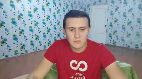 Snapshot of luxeboy_ chatting on October 20, 2025, 6:41 pm Mike online show from October 20, 2025, 6:41 pm