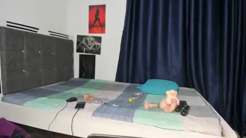 luxedollxoxoo online show from February 3, 2026, 8:47 pm