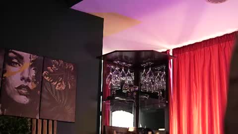 luxennoir online show from July 5, 2026, 9:05 am