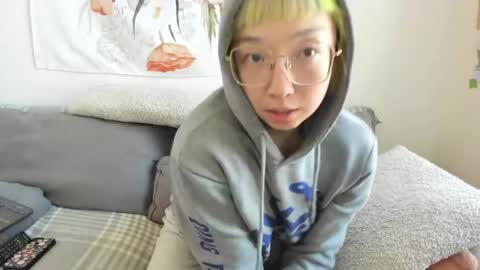 LuxGray online show from April 11, 2026, 6:45 pm