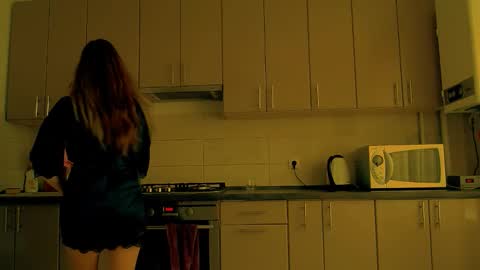 Katie online show from September 9, 2025, 7:52 am