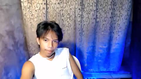 luxirfy online show from November 9, 2025, 6:06 pm