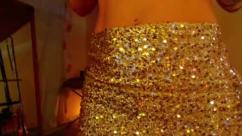 Snapshot of luxurydivine chatting on May 9, 2026, 4:12 pm Liss online show from May 9, 2026, 4:12 pm
