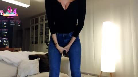 Snapshot of luxymin chatting on February 17, 2025, 8:47 pm Luxymin online show from February 17, 2025, 8:47 pm