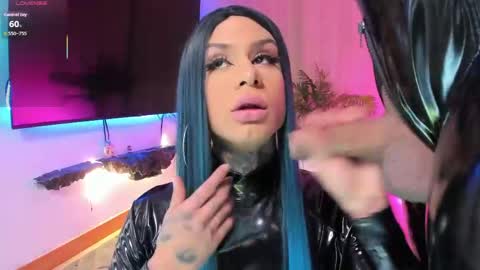 Lucy and Kristhy online show from April 15, 2026, 3:41 pm