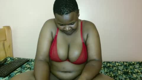 Snapshot of luzremi chatting on April 16, 2026, 9:39 pm luzremi online show from April 16, 2026, 9:39 pm