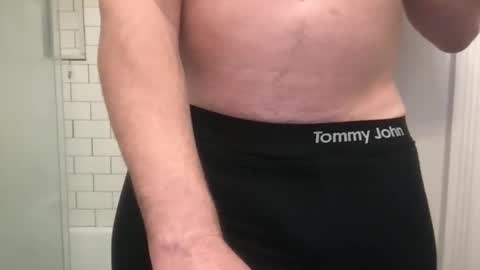 lvguynextdoor440656 online show from November 11, 2025, 11:16 pm