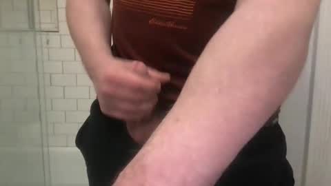 lvguynextdoor440656 online show from March 29, 2026, 4:01 am