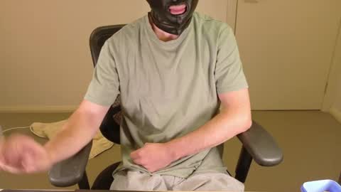 lxgxnd99 online show from April 26, 2026, 12:36 pm