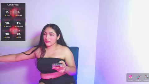 LYA DUBOIS  online show from May 22, 2026, 10:59 pm
