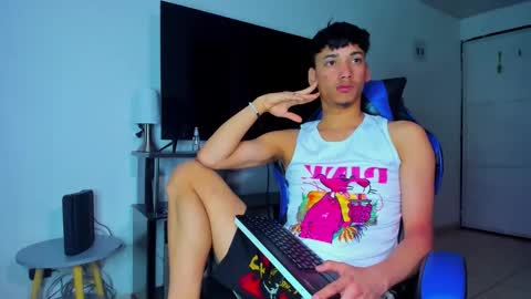 Lyam online show from April 3, 2026, 5:16 am