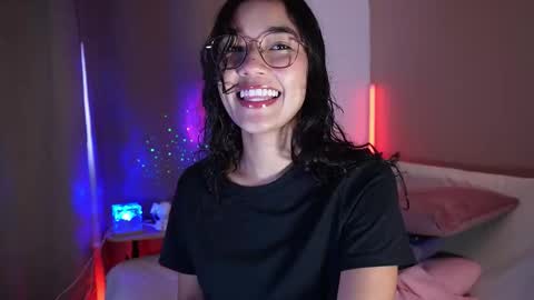 Lyhana Lee online show from January 18, 2026, 1:59 pm