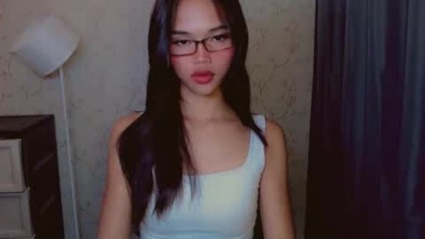 Snapshot of lykaloops chatting on February 28, 2026, 3:46 pm LYKA LOOPS online show from February 28, 2026, 3:46 pm