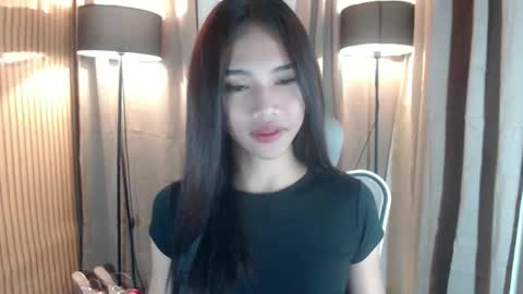 Snapshot of lykaloops chatting on March 14, 2026, 9:48 am LYKA LOOPS online show from March 14, 2026, 9:48 am