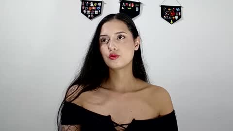 Snapshot of lyla205 chatting on October 6, 2025, 3:48 am lyla online show from October 6, 2025, 3:48 am