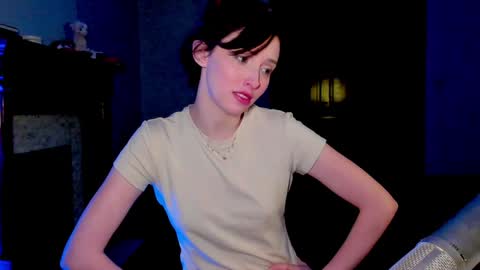 LylacDoll online show from January 6, 2025, 2:58 am