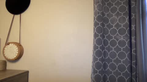 Olivia online show from February 22, 2025, 8:53 pm