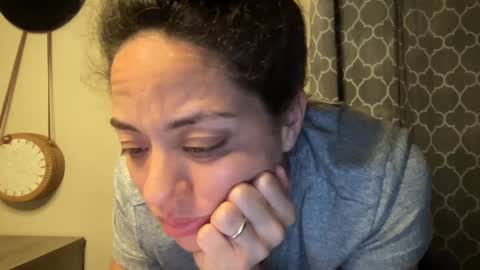 Olivia online show from March 9, 2025, 5:33 am