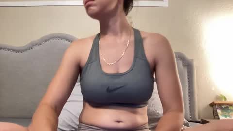 Olivia online show from September 18, 2025, 1:51 am