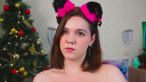 Snapshot of lyle_art chatting on January 7, 2025, 9:18 am hi im Lyle online show from January 7, 2025, 9:18 am