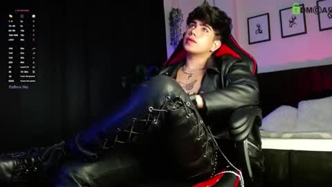 Snapshot of lylebennett_ chatting on March 7, 2026, 12:02 pm Lyle Bennett Freelance Model online show from March 7, 2026, 12:02 pm