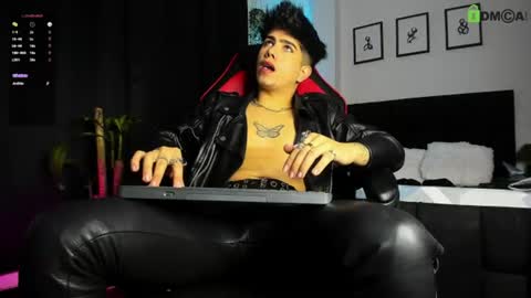 Lyle Bennett Freelance Model online show from June 28, 2026, 11:16 am