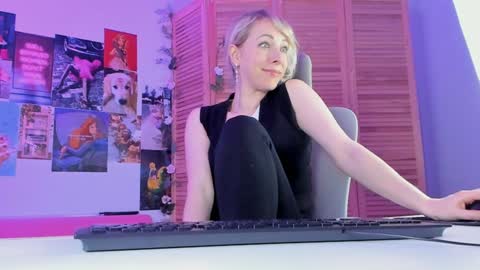 Lylith Skye NO NUDE model online show from January 22, 2025, 1:42 pm