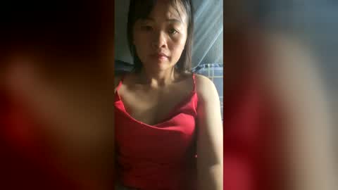Lyly online show from May 13, 2026, 4:43 am