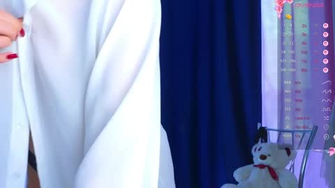 Lana online show from March 8, 2026, 3:32 am