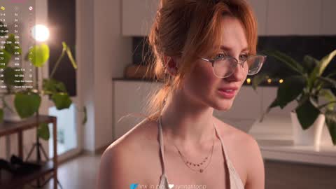 Snapshot of lynnalltop chatting on March 2, 2026, 4:14 am Natasha online show from March 2, 2026, 4:14 am