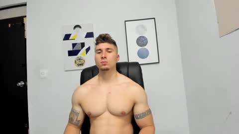 Lyonel online show from December 31, 2024, 8:12 pm