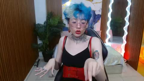 lyra_tay online show from March 3, 2026, 7:09 pm