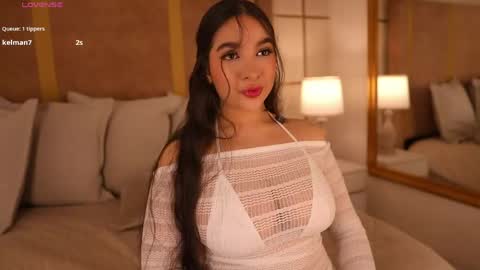 Snapshot of lyrabellini chatting on May 15, 2026, 10:44 am online show from May 15, 2026, 10:44 am