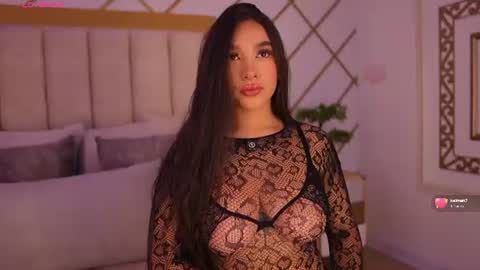 Snapshot of lyrabellini chatting on July 10, 2026, 11:02 am online show from July 10, 2026, 11:02 am